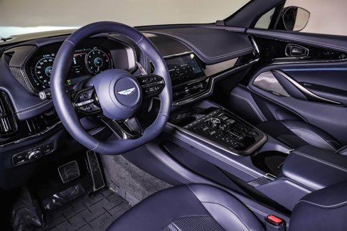 Used 2025 Aston Martin DBX 707 image 24