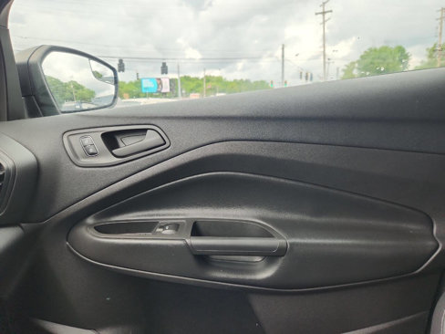 Used 2018 Ford Escape S image 10