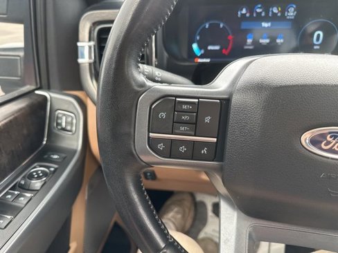 Certified 2024 Ford F250 Lariat w/ Chrome Package image 54