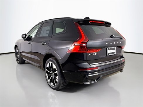 New 2026 Volvo XC60 B5 Plus w/ Protection Package image 5