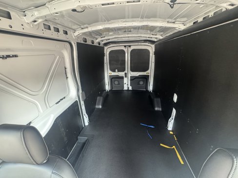 New 2025 Ford Transit 250 148 Medium Roof image 28