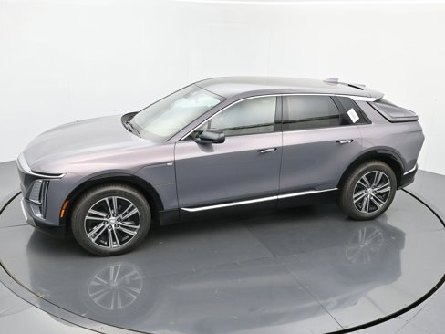 New 2026 Cadillac Lyriq Luxury image 24