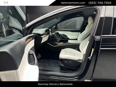 Used 2023 Tesla Model X image 16