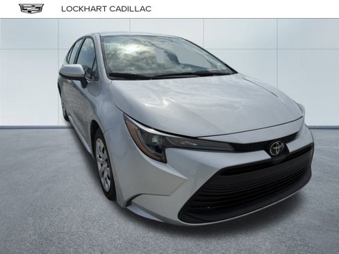 Used 2023 Toyota Corolla LE image 1