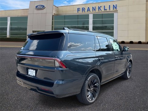 New 2025 Lincoln Navigator Reserve w/ Jet Appearance Package image 7