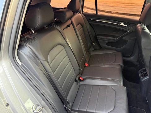 Used 2015 Volkswagen Golf TDI SEL image 19