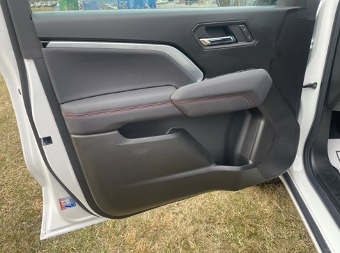 New 2025 Chevrolet Colorado Z71 image 4