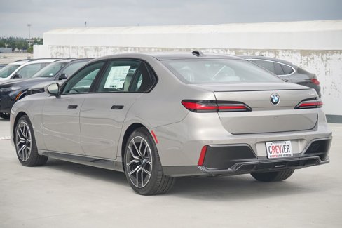 New 2026 BMW 740i w/ Premium Package image 7