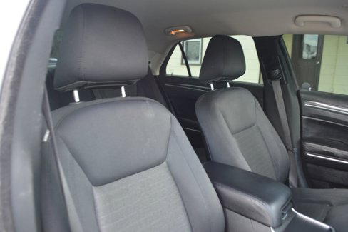 Used 2019 Chrysler 300 Touring image 18