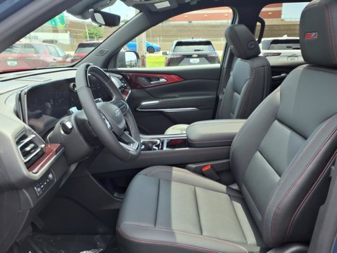 New 2026 Chevrolet Traverse Z71 w/ Enhanced Driving Package image 13