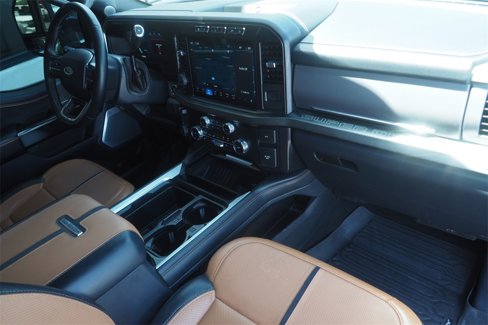 Used 2024 Ford F350 Platinum image 23