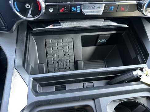 New 2025 Ford F350 Lariat w/ Lariat Ultimate Package image 24