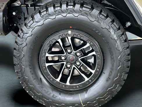 New 2025 Jeep Wrangler Unlimited Rubicon image 24