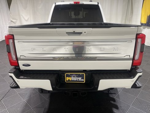 Used 2024 Ford F250 Platinum image 6