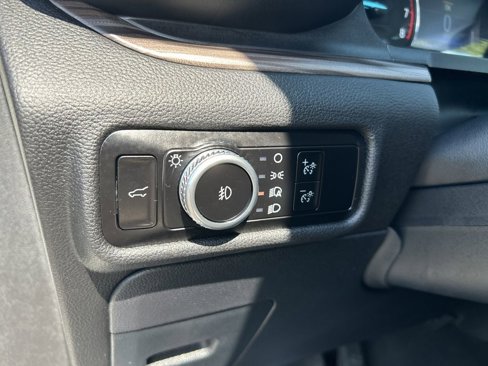 Certified 2023 Ford Explorer Limited w/ Equipment Group 301A image 24