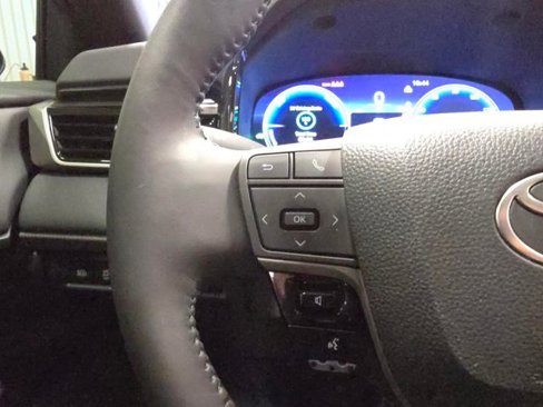 Used 2025 Toyota Camry XSE image 62