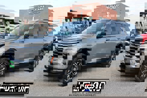 New 2026 Chevrolet Traverse LT w/ Driver Confidence Package image 1