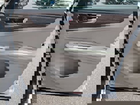 New 2025 Volkswagen Atlas SEL Premium R-Line image 36