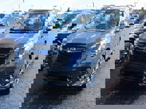 Used 2023 Subaru Forester Limited image 2