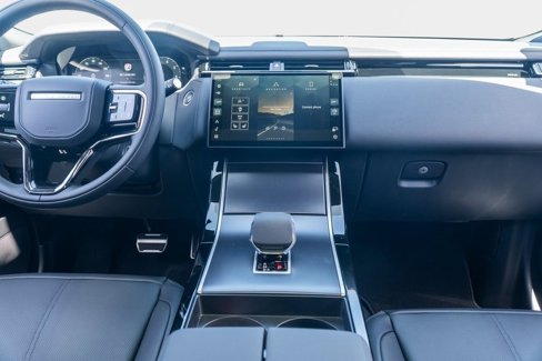 New 2026 Land Rover Range Rover Velar Dynamic SE image 15