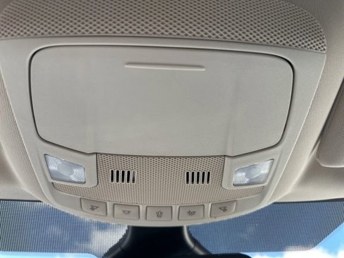 Used 2024 Ford Edge Titanium image 35