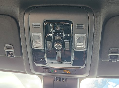 New 2026 GMC Yukon Elevation image 38