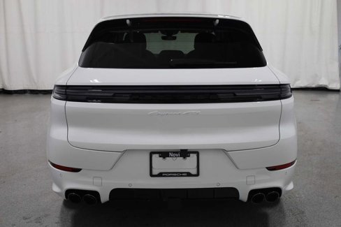 New 2025 Porsche Cayenne GTS image 7