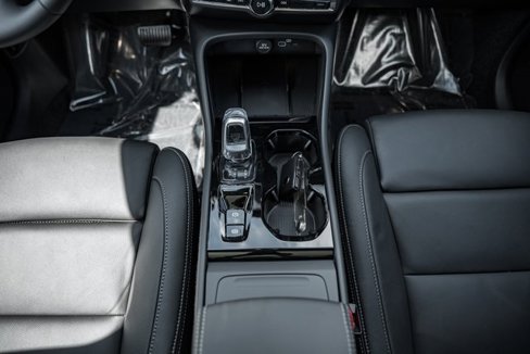New 2026 Volvo XC40 B5 Plus w/ Protection Package Premier image 27