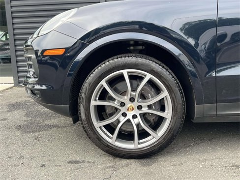 Certified 2023 Porsche Cayenne image 11