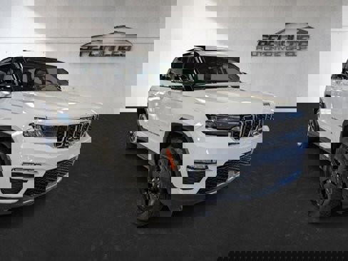 Used 2024 Jeep Grand Cherokee Limited 4xe image 1