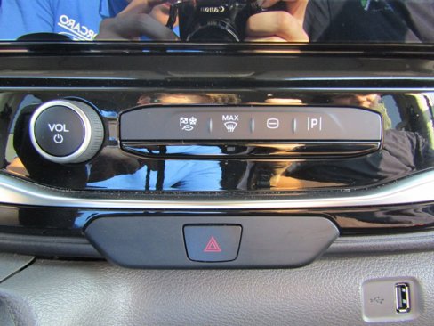 Used 2023 Ford Transit 350 XLT image 26