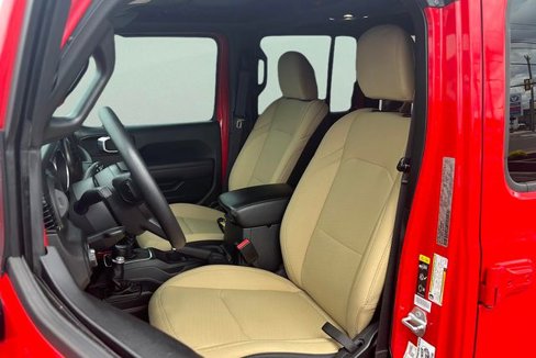 Used 2023 Jeep Wrangler Willys image 15