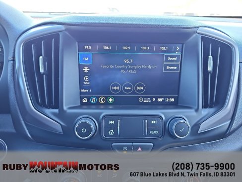 Used 2023 GMC Terrain AT4 image 17