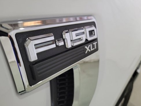 Used 2022 Ford F150 XLT image 59