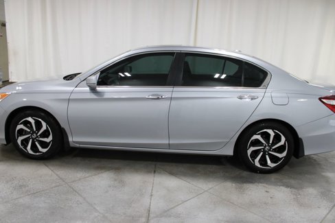 Used 2017 Honda Accord EX-L image 6