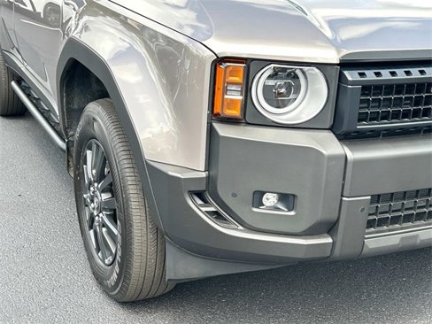 Used 2025 Toyota Land Cruiser image 10