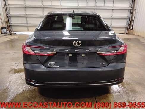 Used 2025 Toyota Camry XSE image 8