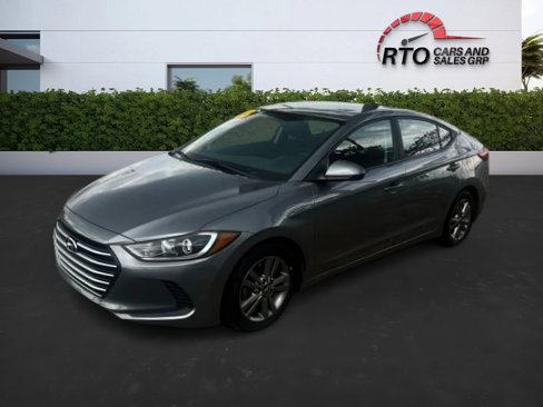 Used 2018 Hyundai Elantra SEL image 1