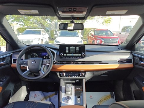 New 2025 Mitsubishi Outlander 4WD Plug-In Hybrid image 23