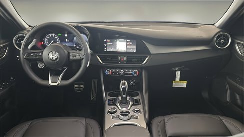 New 2025 Alfa Romeo Giulia AWD image 10