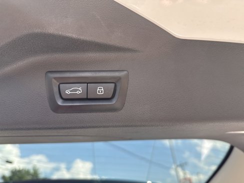 Used 2024 BMW X7 xDrive40i image 37