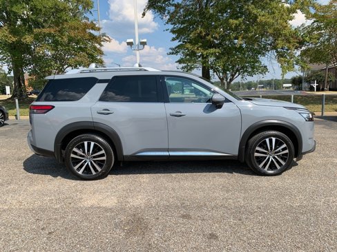 Used 2024 Nissan Pathfinder Platinum w/ Cargo Package image 2