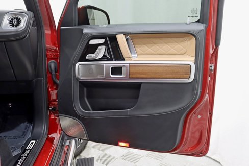 Used 2025 Mercedes-Benz G 550 image 38