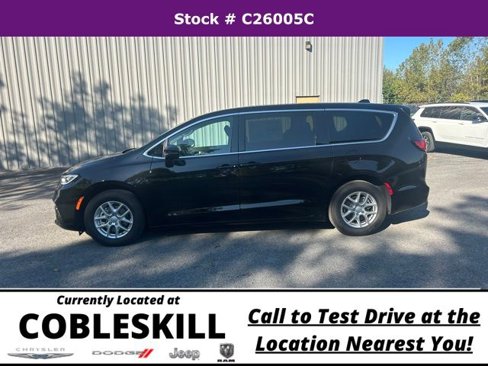 New 2026 Chrysler Pacifica Select image 8