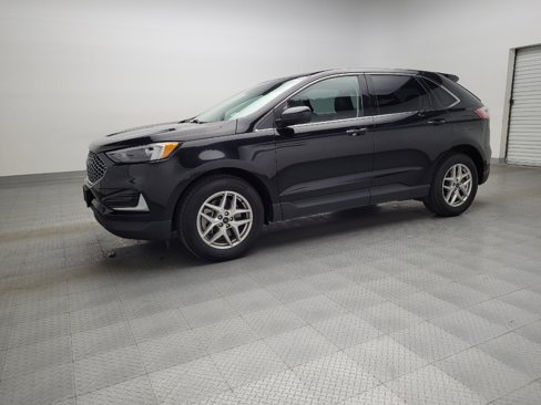 Used 2023 Ford Edge SEL image 2