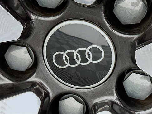 Used 2024 Audi SQ8 Prestige w/ Prestige Package image 37