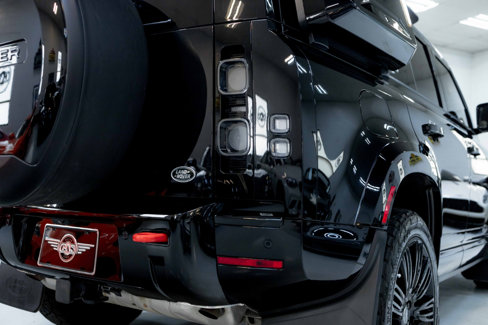 Used 2023 Land Rover Defender 110 X image 22