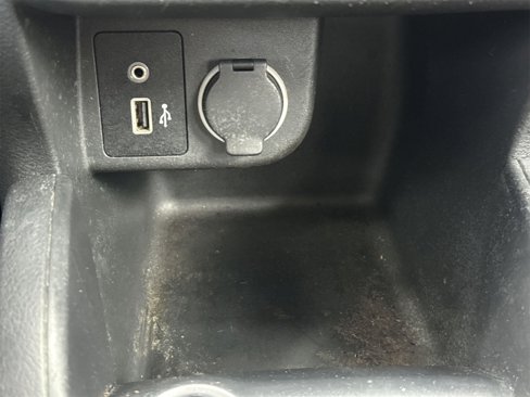 Used 2023 Nissan Kicks S image 30