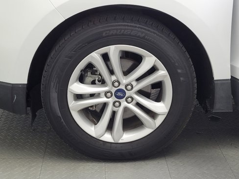 Used 2020 Ford Edge SEL image 31