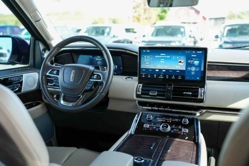 Used 2023 Lincoln Navigator Reserve w/ Equipment Group 201A image 33
